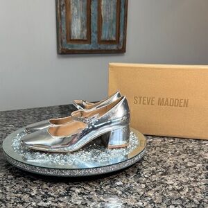 Steve Madden Metallic Silver May Jane Heels NEW 7.5
